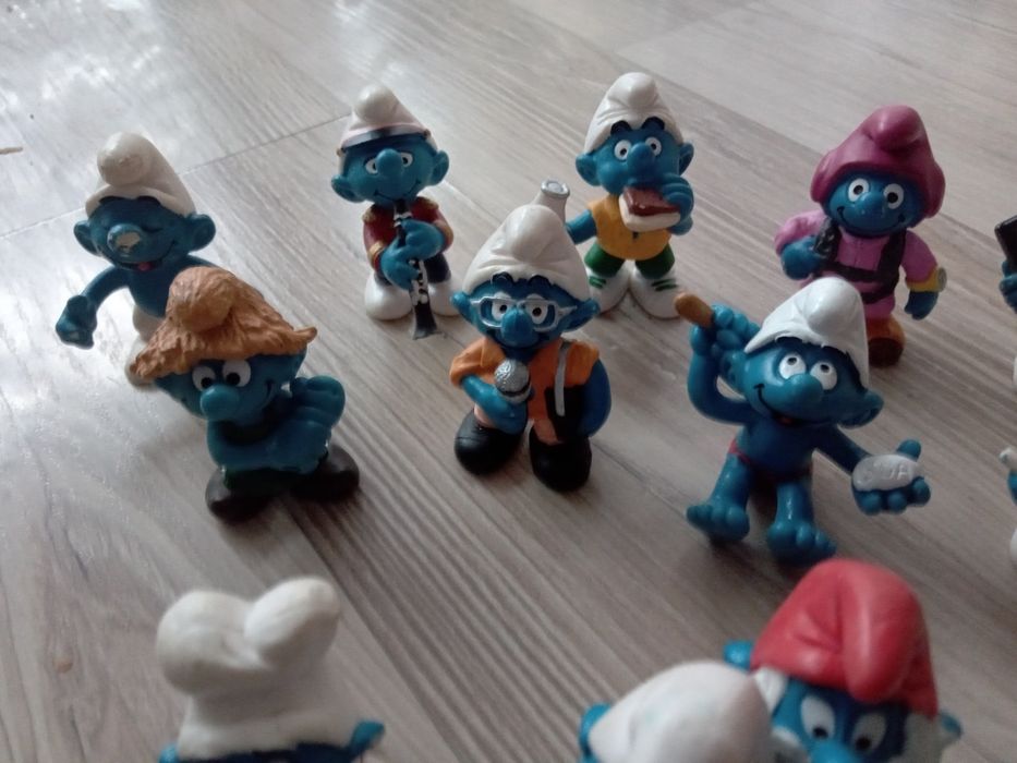 Smerfy figurki zestaw 12 sztuk ładne
