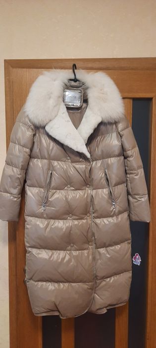Пуховик, новий, бежевий