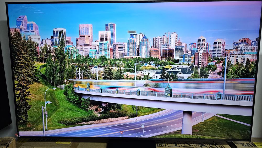 Телевізор Qled Samsung 65" 2025 року