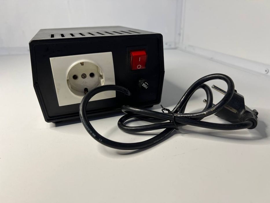 Стабілізатор напруги