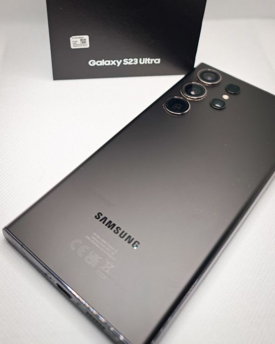 Samsung Galaxy S23 Ultra 12 / 512 GB