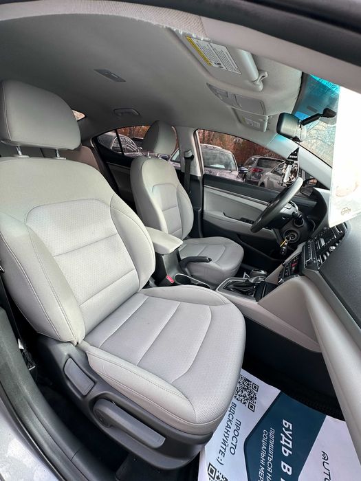 Продам Hyundai Elantra 2018 рік можлива розстрочка,кредит,обмін!