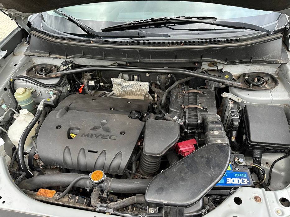 Mitsubishi outlander XL