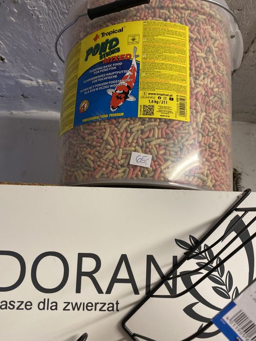 Pokarm do oczek wodnych