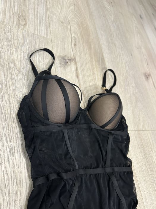 Чорне боді з пуш-апом | EU 75B / UK 34B | ідеальний стан