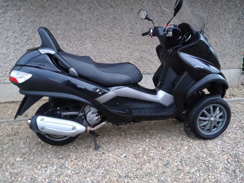 Piaggio  MP3  250