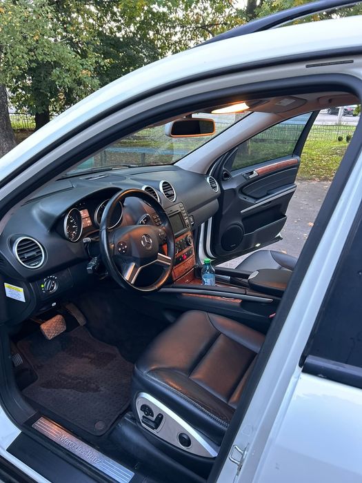 Mercedes- ML 2010рік 3.0D