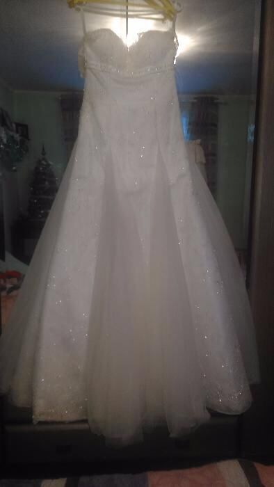 Весільна сукня