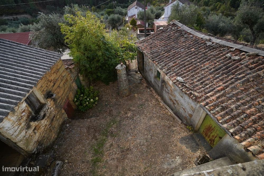 Moradia Rústica T4 Venda em Sarzedas,Castelo Branco