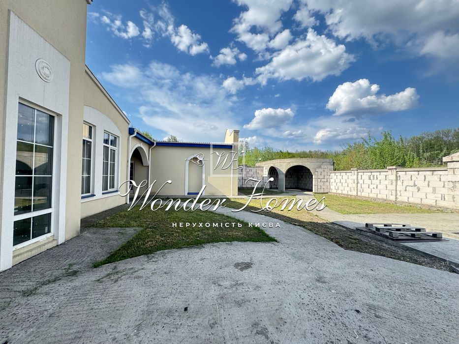 Продажа дома особняка резиденции 1200м2 в с.Григоровка Обуховского р-н