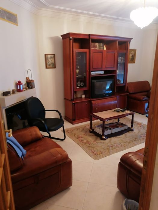 Mobiliário de sala completo em madeira de cerejeira + sofás