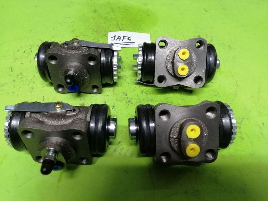 Kit de 4 bombitos de travão trás Toyota Dyna BU30  NOVOS