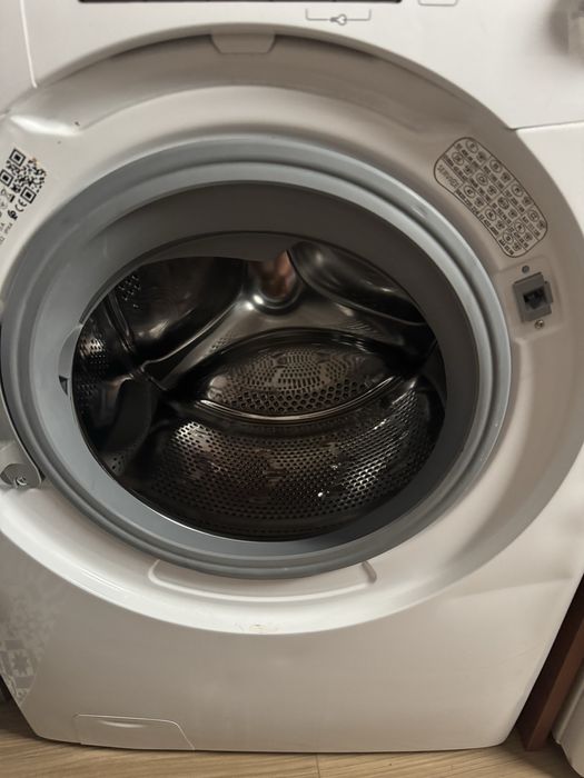 Candy pro 8kg .( maquina de lavar a roupa)