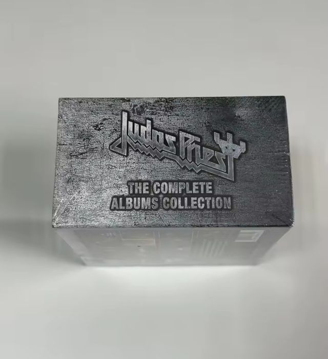 Бокс 19 CD Judas Priest..