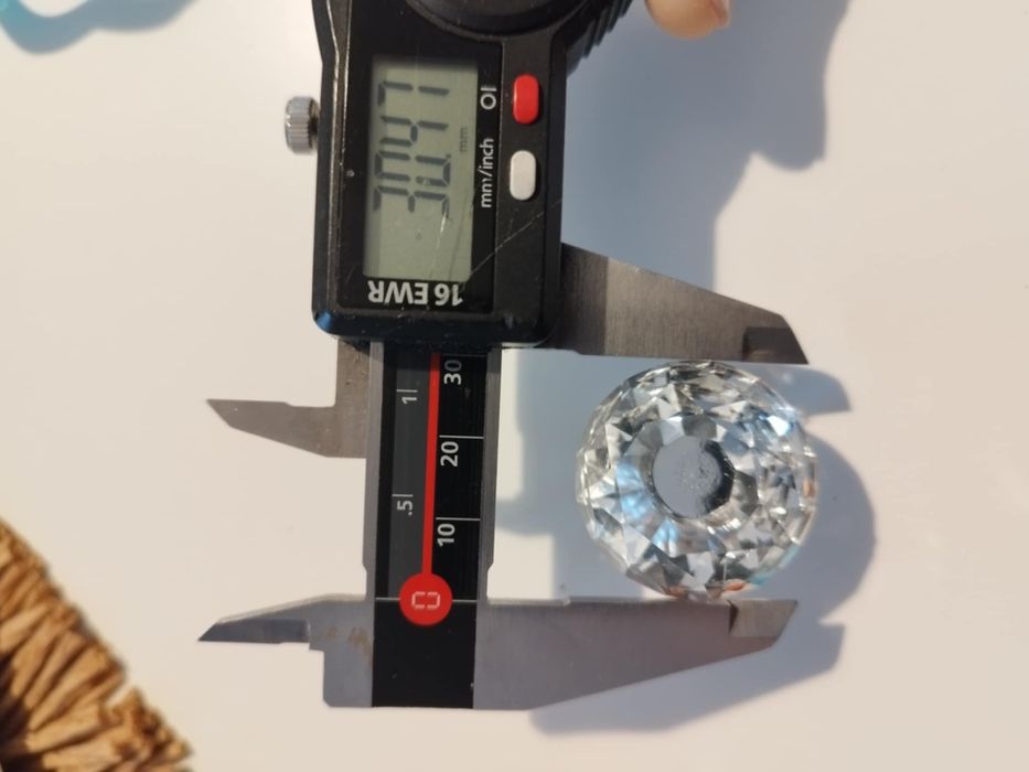 Gałka uchwyt do mebli diament