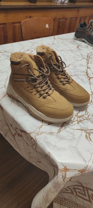 Зимові черевики 41 розмір