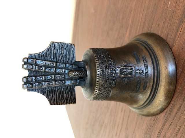 Bracia Łopieńscy - Dzwon Zygmunta - miniatura z brązu