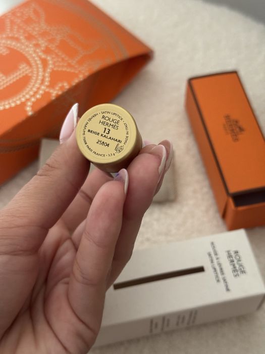 Сатиновая помада для губ Hermes  satin lipstick  Beige kalahari