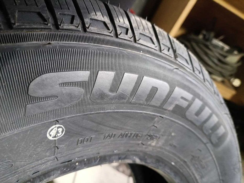 Нові шини 215/70R15C 109/107R 8PR LT Sunfull Stable Grip SF-WO 5