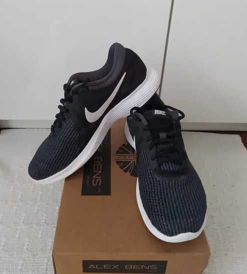 Новые Original Nike кроссовки 43р)