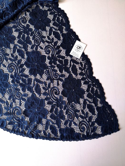 Mantylka granatowa, chusta 100x50