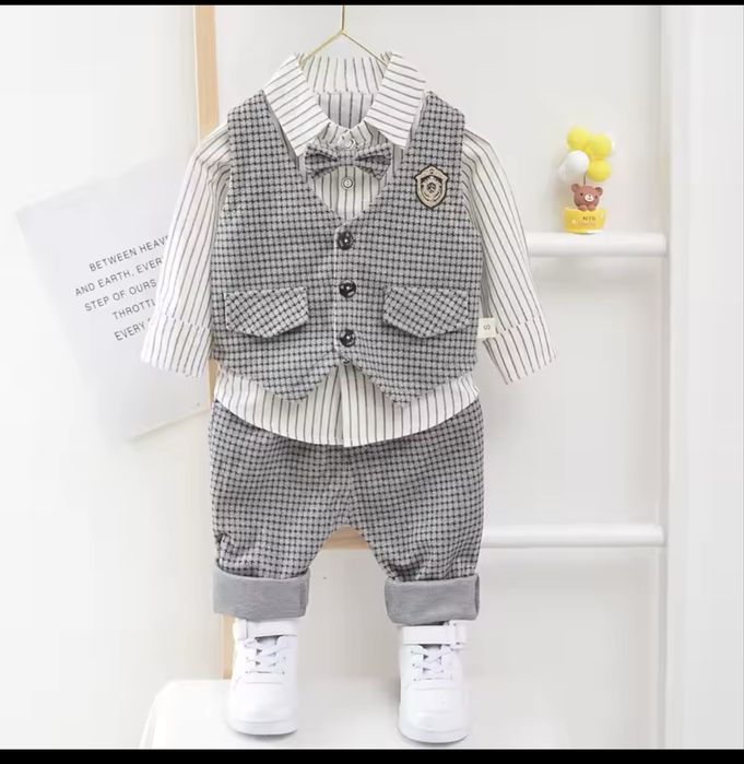 Костюмчик 3-ка, розмір 3-4 роки