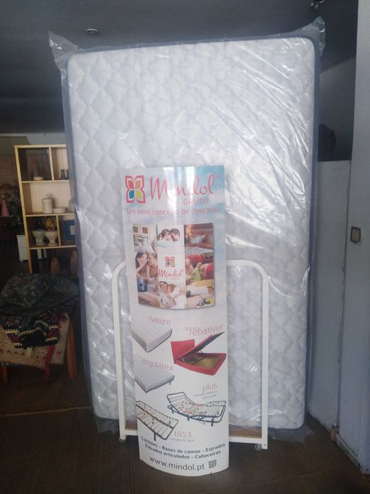 Colchão casal Ortopédico 190 x 140, NOVO