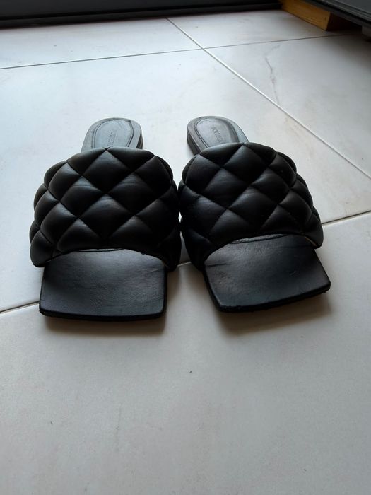 Sandálias acolchoadas estilo Bottega Veneta | tam:38