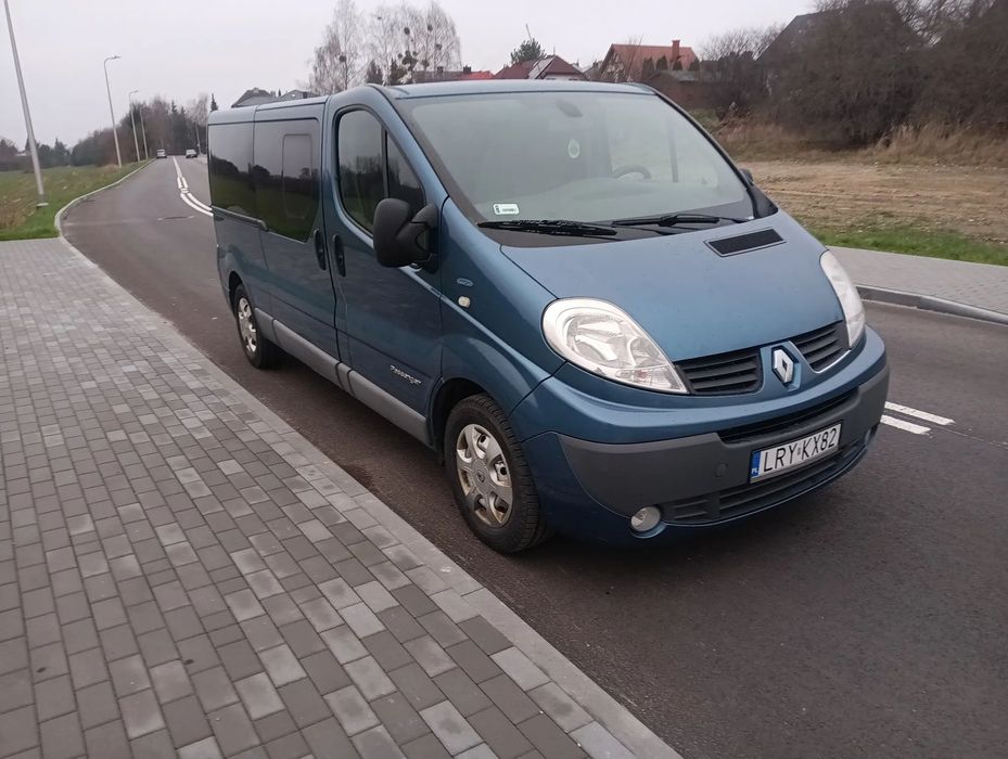 Renault Trafic Renault Trafic Passenger Long 8-osobowy 2014 salon Polska