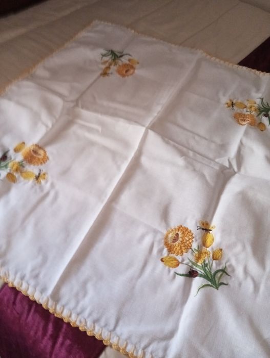 Venda de panos bordados