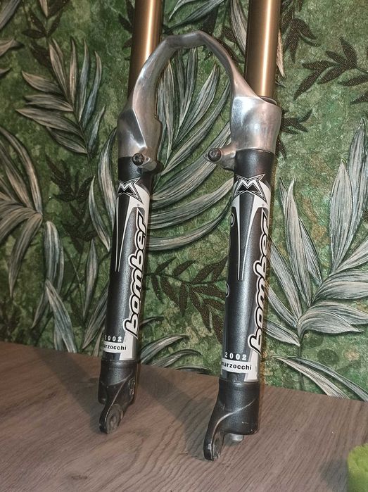 Двухкоронна вилка Marzocchi Bomber Junior T Pro Extreme