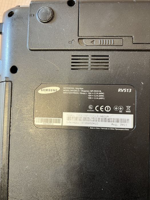 Ноутбук Samsung RV513