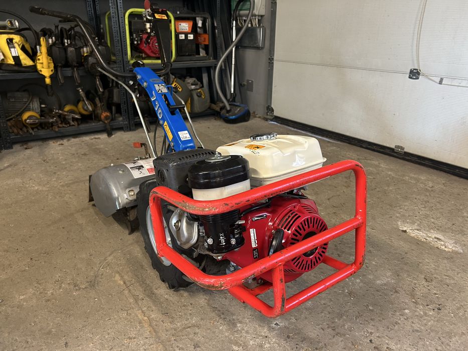 Glebogryzarka ciagnik jednoosiowy BCS 710