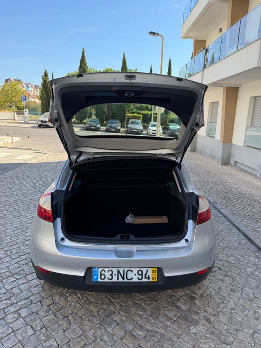 Renault megane 1.6 gasolina 110 cv impecável
