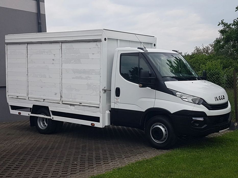 Iveco 70C18 KONTENER ROLETY BOK DO TRANSPORTU WODY 3,66x2,21x1,86 KLIMA DMC 7 TON RAMA DO ZABUDOWY  70C18 Kontener Rama Podwozie Rolety Bok Do Transportu Wody