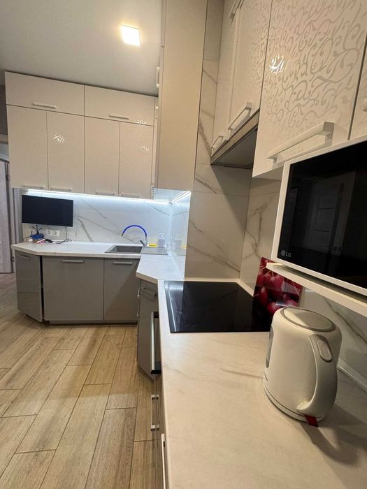 Новинка! ЖК Мира 2, Продам 2 ком квартиру пл 57м2, Евроремонт! A