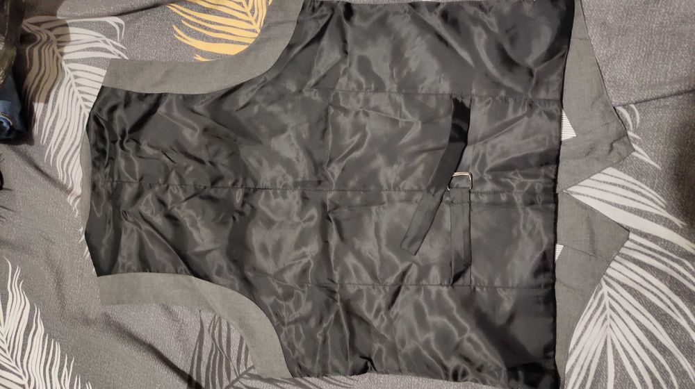 Жилетка Topman S костюм пиджак смокинг