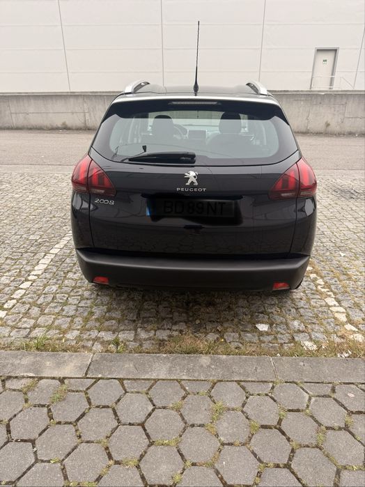 Vendo Peugeot 2008 muito estimado