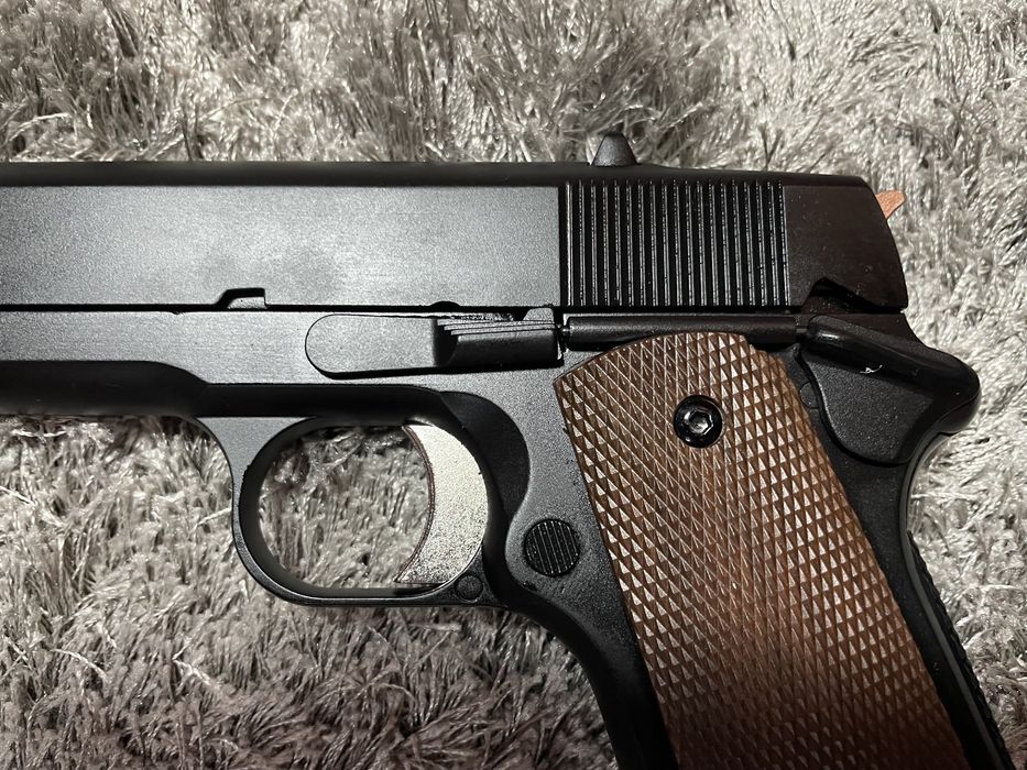 PISTOLA COLT METAL GREEN GAS BLOWBACK AIRSOFT (ENVIO GRATIS)