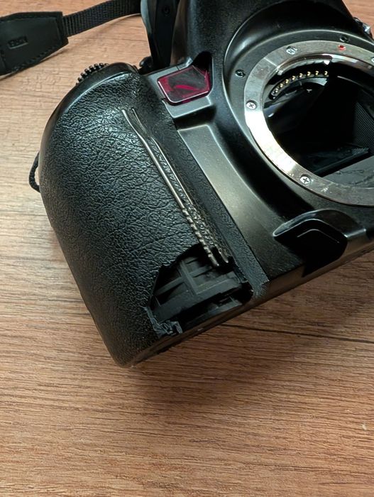 Minolta Dynax 800si + Minolta Zoom 28-80