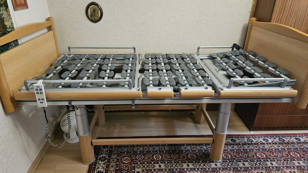 Łóżko rehabilitacyjne elektryczne VOLKER + materac