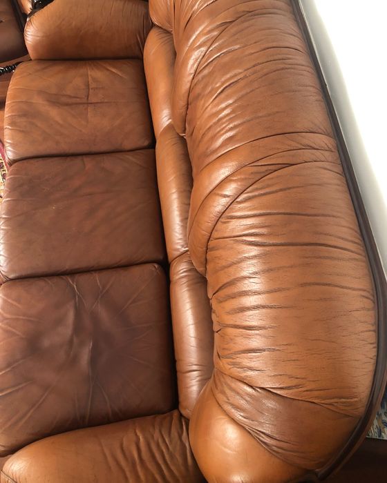 Sofá de cabedal 3 lugares com cama