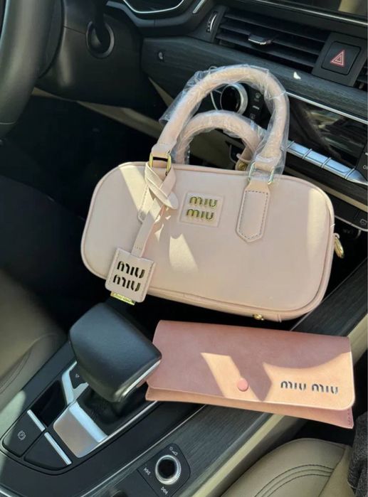 Сумка miu miu брендова