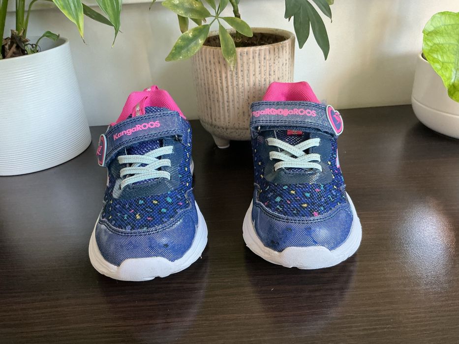 Buty dziewczęce w rozmiarze 31