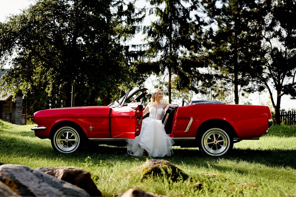 Auto do ślubu Ford Mustang 1965r.