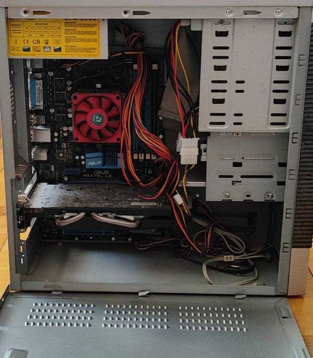 ПК. FX 4300/DDR-4гб./Radeon HD7700-1гб./HDD500гб. Компютер. Системний.