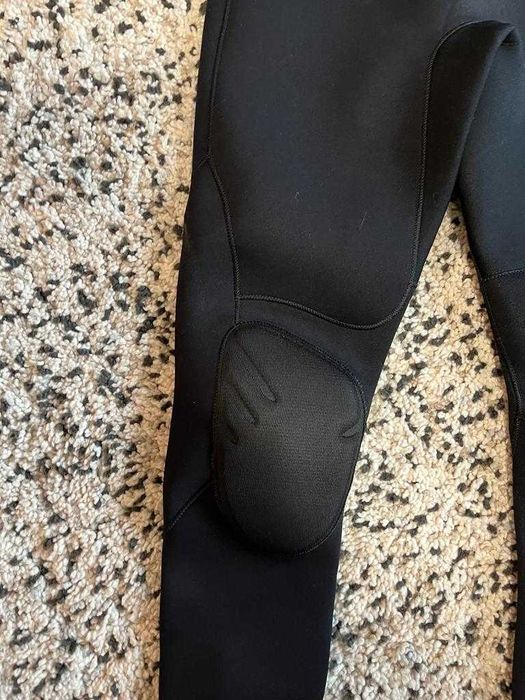 Fato BILLABONG Intruder MT 4:3 Usado apenas 1 vez