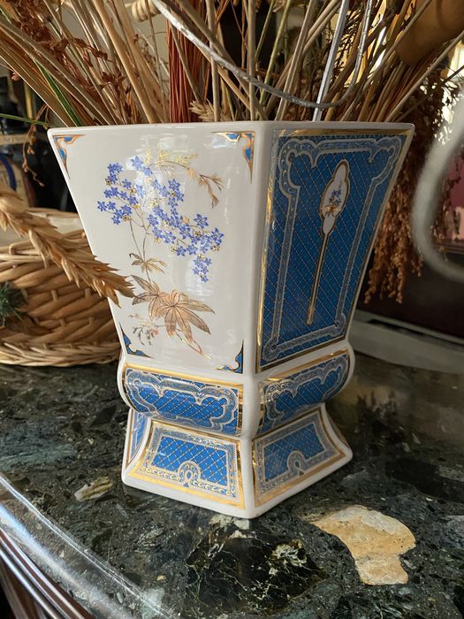 Cinco peças azuis em porcelana! Cada uma a 25 euros!
