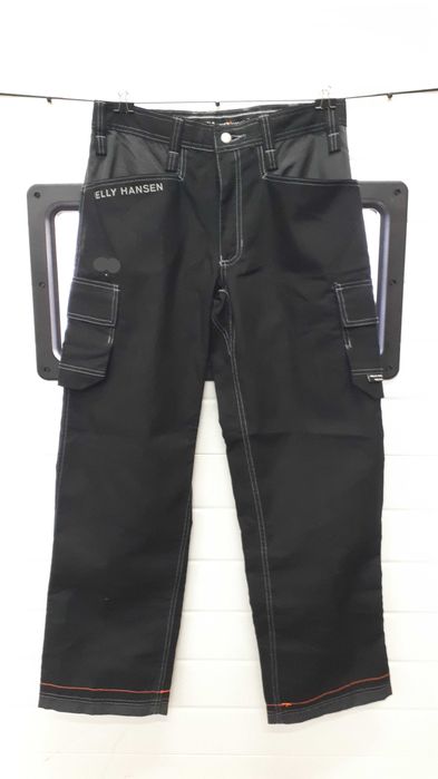 Spodnie HELLY HANSEN w rozmiarze C50.