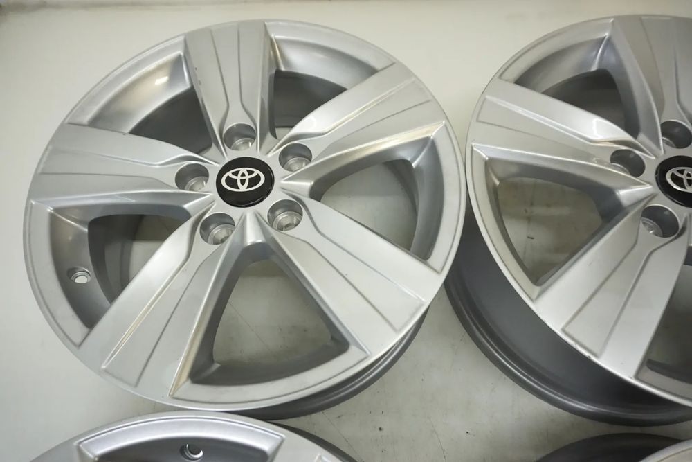 felgi  aluminiowe 16 toyota camry auris avensis corolla rav-4 ch r pre